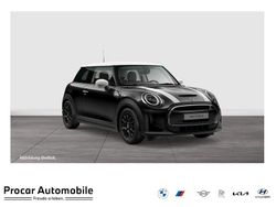 Schwarz Gebraucht 2023 Mini Cooper SE Classic Kleinwagen | 19.780 € (Fairer Preis)