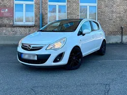 Weiß Gebraucht 2012 Opel Corsa Color Edition Kleinwagen | 2.999 € (Fairer Preis)