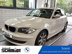 Weiß Gebraucht 2010 BMW 116 Kleinwagen | 2.989 € (Guter Preis)