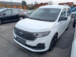 Weiß Gebraucht 2022 Ford Tourneo Titanium Van / Kleinbus | 26.990 € (Fairer Preis)