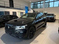 Schwarz Gebraucht 2023 VW Touareg R-line SUV | 56.900 € (Fairer Preis)