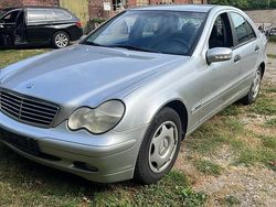 Silber Gebraucht 2002 Mercedes C180 Classic Limousine | 699 €