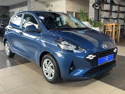 Blau Neu 2025 Hyundai i10 Pure Kleinwagen | 16.900 € (Guter Preis)