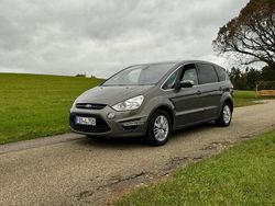 Braun Gebraucht 2012 Ford S-MAX S Van / Kleinbus | 6.300 € (Fairer Preis)