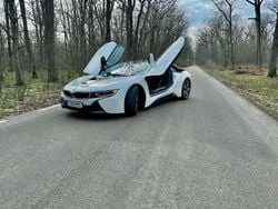 Weiß Gebraucht 2017 BMW i8 Coupé | 49.000 €