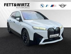 Mineralweiss metallic Gebraucht 2023 BMW iX Sport Line SUV | 69.800 € (Superpreis)