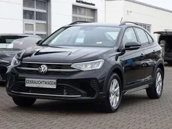 Deep black perleffekt Gebraucht 2024 VW Taigo Life SUV | 23.900 € (Fairer Preis)
