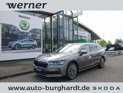 Graphitegrau Gebraucht 2025 Skoda Superb LAURIN & KLEMENT Kombi | 48.980 €