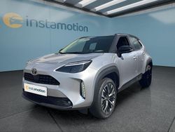 Silber Neu 2025 Toyota Yaris Hybrid SUV | 37.949 €