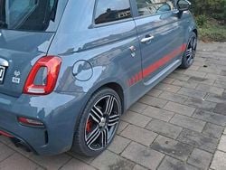 Grau Gebraucht 2017 Abarth 695 Kleinwagen | 17.499 € (Fairer Preis)