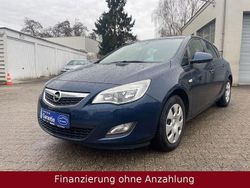 Blau Gebraucht 2011 Opel Astra Edition Limousine | 2.999 € (Etwas zu teuer)
