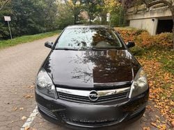 Schwarz Gebraucht 2009 Opel Astra GTC Coupé | 2.400 € (Fairer Preis)
