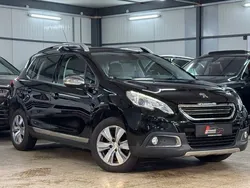 Schwarz Gebraucht 2016 Peugeot 2008 Allure SUV | 8.890 € (Guter Preis)