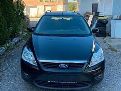 Schwarz Gebraucht 2009 Ford Focus Kombi | 2.050 € (Superpreis)