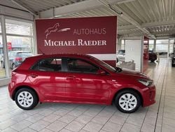 (beg) signal red m Gebraucht 2018 Kia Rio DREAM-TEAM Edition Kleinwagen | 10.850 € (Guter Preis)