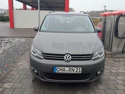 Grau Gebraucht 2011 VW Touran Comfortline Van / Kleinbus | 5.500 € (Fairer Preis)