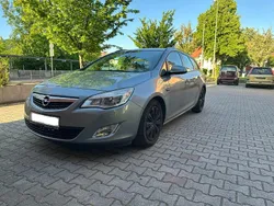 Grau Gebraucht 2010 Opel Astra Kombi | 2.890 € (Guter Preis)