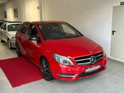 Rot Gebraucht 2013 Mercedes B200 AMG line Van / Kleinbus | 7.999 € (Fairer Preis)