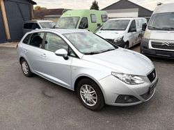 Silber Gebraucht 2011 Seat Ibiza ST Style Kombi | 2.490 €