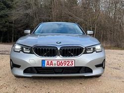 Silber Gebraucht 2020 BMW 320 Advantage Kombi | 18.499 € (Etwas zu teuer)
