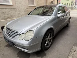 Silber Gebraucht 2001 Mercedes CLC200 Kleinwagen | 1.990 €