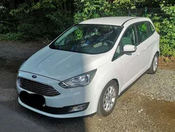 Weiß Gebraucht 2016 Ford Grand C-Max Van / Kleinbus | 13.900 € (Fairer Preis)