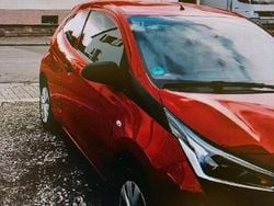 Rot Gebraucht 2019 Toyota Aygo Team Kleinwagen | 7.800 € (Guter Preis)