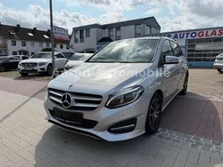 Silber Gebraucht 2018 Mercedes B180 Van / Kleinbus | 16.990 € (Fairer Preis)