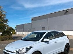 Weiß Gebraucht 2019 Hyundai i20 Active Kleinwagen | 11.800 € (Fairer Preis)