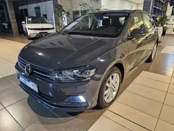 Grau uranograu Gebraucht 2020 VW Polo Comfortline Limousine | 15.000 € (Fairer Preis)