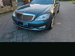 Grau Gebraucht 2006 Mercedes S450 AMG Limousine | 13.499 €