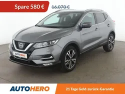 Grau Gebraucht 2018 Nissan Qashqai N-Connecta SUV | 15.490 € (Fairer Preis)