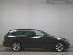Schwarz Gebraucht 2021 VW Passat Business Limousine | 16.450 € (Guter Preis)