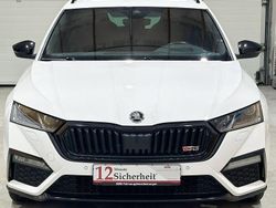 Bila candy/candyweiss Gebraucht 2021 Skoda Octavia RS Kombi | 22.499 € (Fairer Preis)