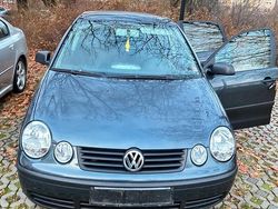 Grau Gebraucht 2004 VW Polo Kleinwagen | 1.150 € (Guter Preis)