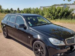 Schwarz Gebraucht 2011 Mercedes C200 Kombi | 7.100 € (Fairer Preis)