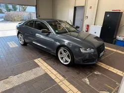 Grau Gebraucht 2011 Audi A5 Ambiente Coupé | 5.999 €