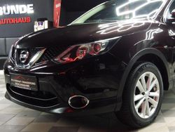 Violett Gebraucht 2015 Nissan Qashqai Acenta SUV | 10.999 € (Fairer Preis)