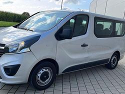 Silber Gebraucht 2016 Opel Vivaro Van | 10.990 € (Guter Preis)