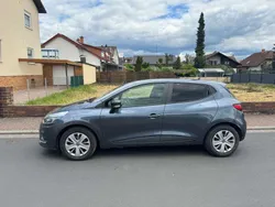 Grau Gebraucht 2017 Renault Clio IV Kleinwagen | 6.950 € (Fairer Preis)