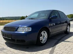 Blau Gebraucht 1999 Audi A3 Limousine | 650 €
