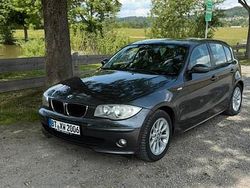 Grau Gebraucht 2006 BMW 118 Basis Kleinwagen | 2.500 € (Etwas zu teuer)