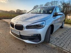 Silber Gebraucht 2019 BMW 218 Active Tourer Advantage Van / Kleinbus | 15.500 € (Guter Preis)