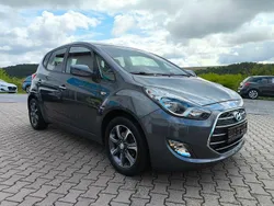 Grau Gebraucht 2016 Hyundai ix20 Van / Kleinbus | 12.180 € (Fairer Preis)