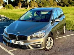 Grau Gebraucht 2015 BMW 218 Gran Tourer Van / Kleinbus | 12.700 € (Fairer Preis)