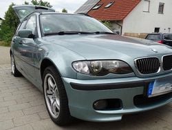Grau Gebraucht 2003 BMW 320 Sport Line Kombi | 2.666 € (Fairer Preis)