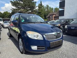 Blau Gebraucht 2009 Skoda Roomster Comfort Kombi | 3.999 € (Fairer Preis)