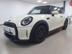 Weiß Gebraucht 2021 Mini ONE Classic Kleinwagen | 16.750 € (Fairer Preis)