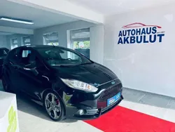 Iridiumschwarz metallic Gebraucht 2017 Ford Fiesta ST Kleinwagen | 10.950 € (Fairer Preis)