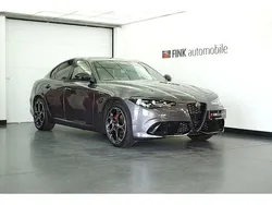 Grau Gebraucht 2024 Alfa Romeo Giulia Veloce Limousine | 35.890 € (Guter Preis)